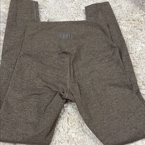 No Bull HR leggings.